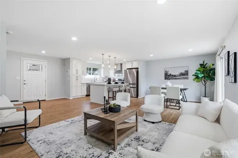 2713 NE 23rd Place Renton WA 98056