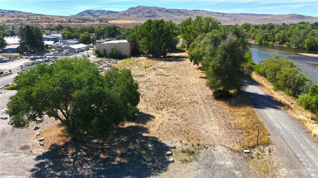 0 Asotin Street Omak WA 98841