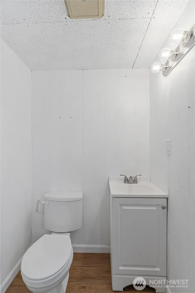 8 Trinity Place Cosmopolis WA 98537