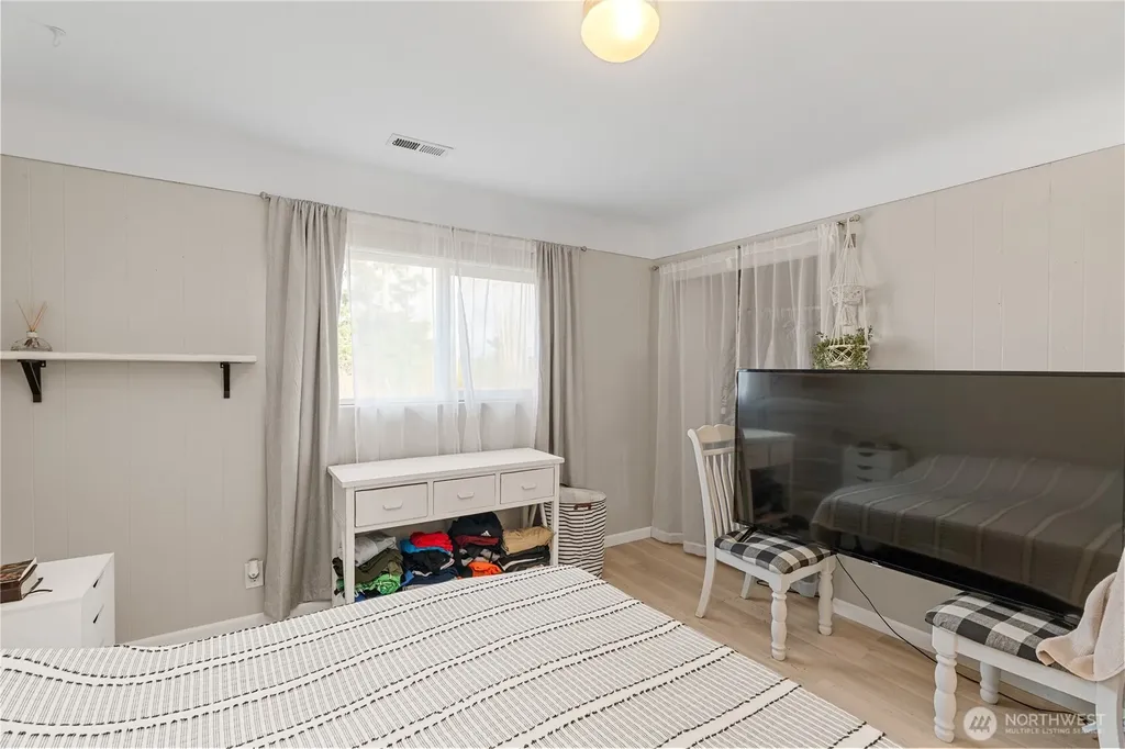 8 Trinity Place Cosmopolis WA 98537