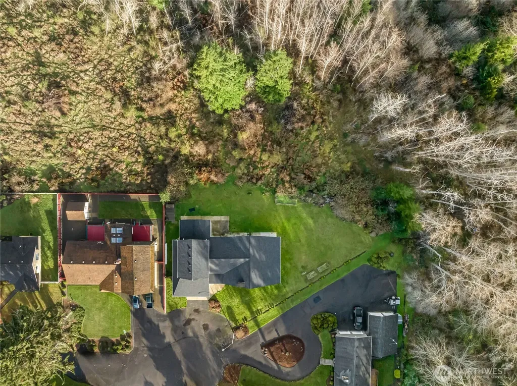 8 Trinity Place Cosmopolis WA 98537