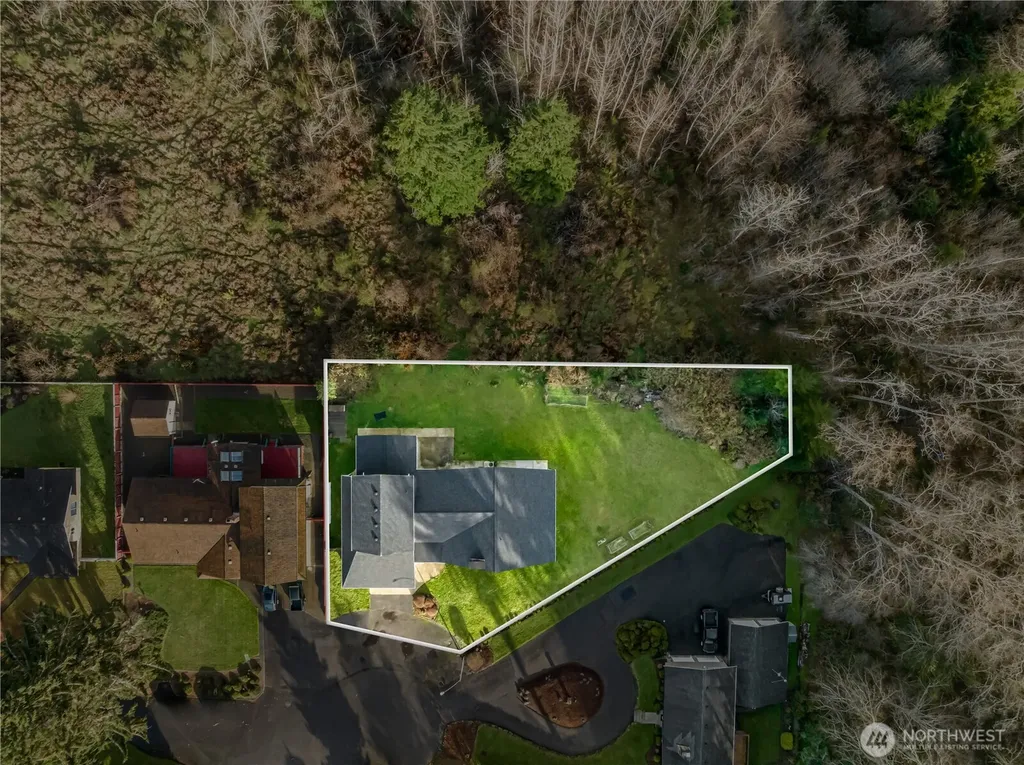 8 Trinity Place Cosmopolis WA 98537