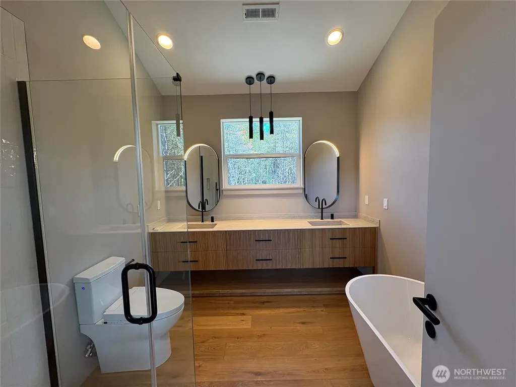 27712 I Lane Ocean Park WA 98640