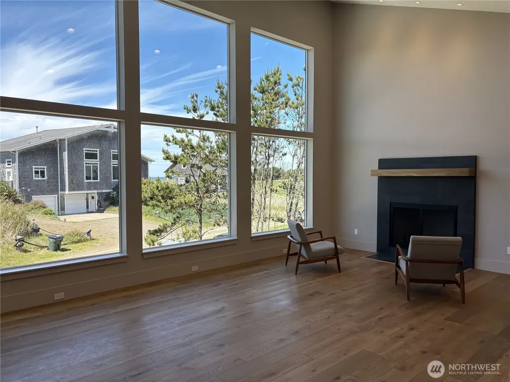 27712 I Lane Ocean Park WA 98640
