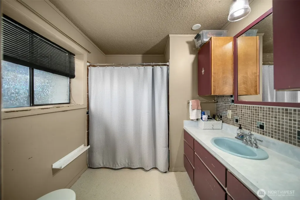 325 N Kansas Avenue East Wenatchee WA 98802