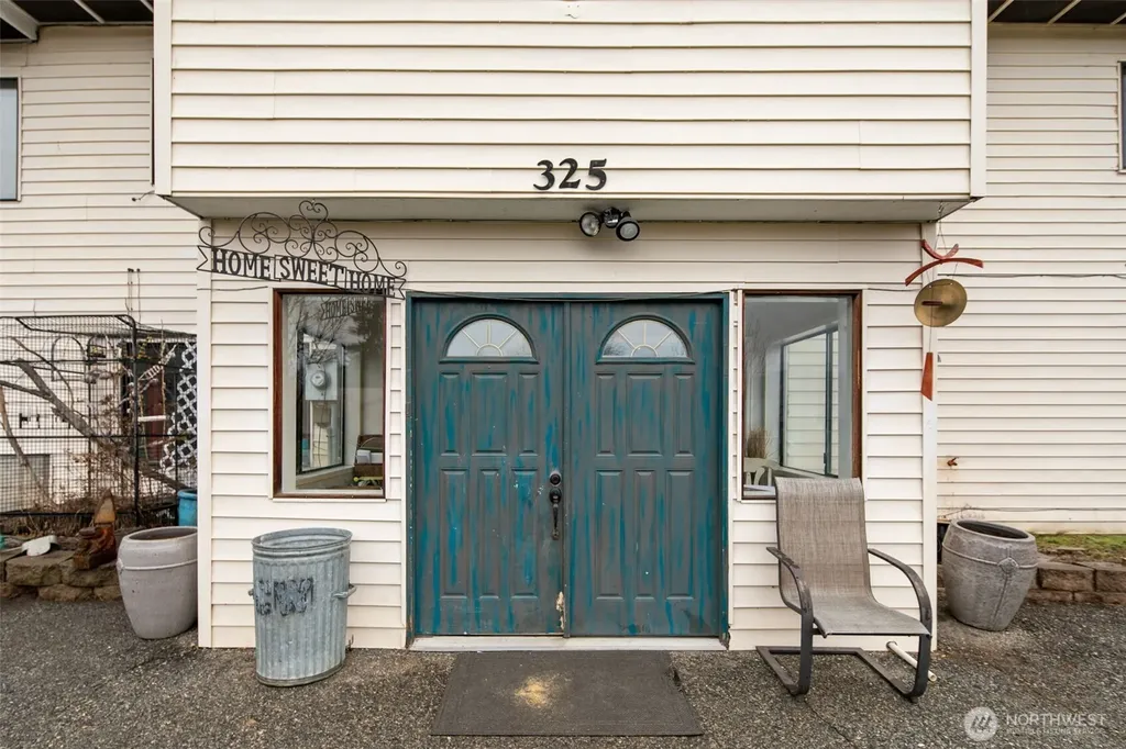 325 N Kansas Avenue East Wenatchee WA 98802