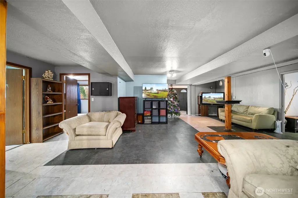 325 N Kansas Avenue East Wenatchee WA 98802