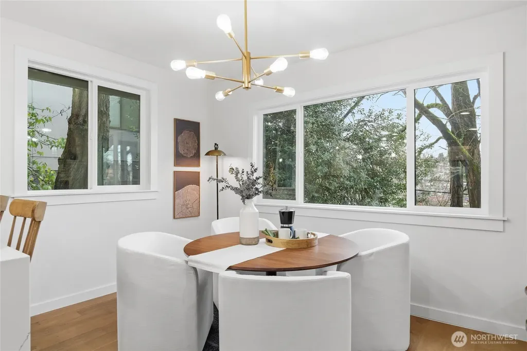 3448 14th Avenue W Seattle WA 98119