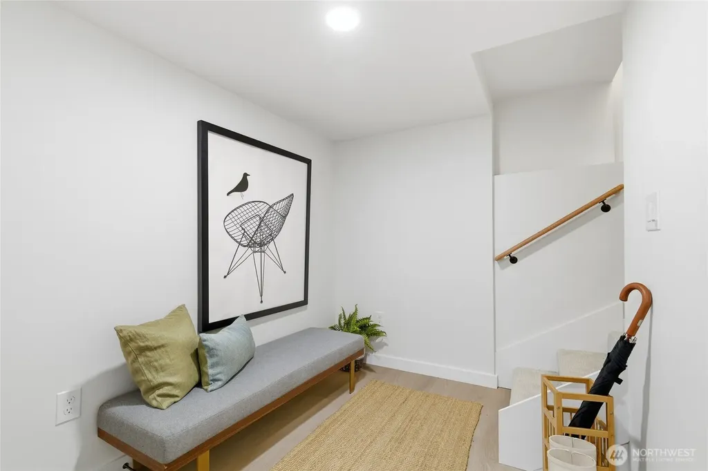 3448 14th Avenue W Seattle WA 98119