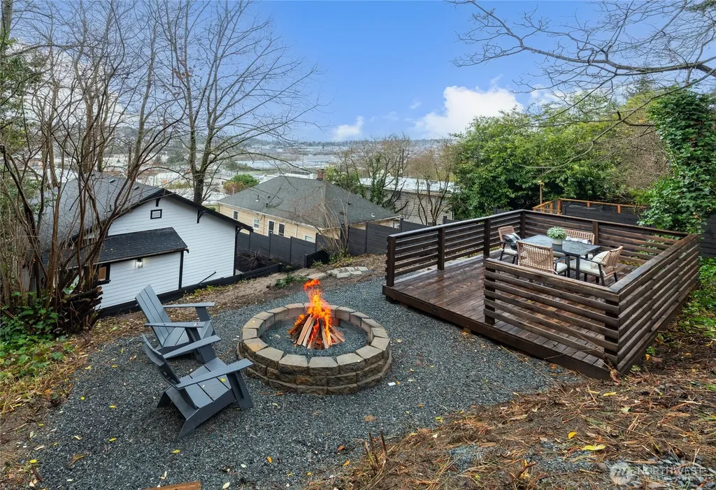 3448 14th Avenue W Seattle WA 98119