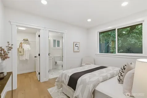 3448 14th Avenue W Seattle WA 98119