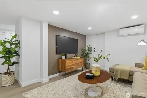 3448 14th Avenue W Seattle WA 98119