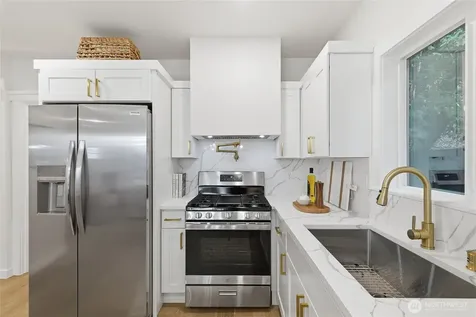 3448 14th Avenue W Seattle WA 98119