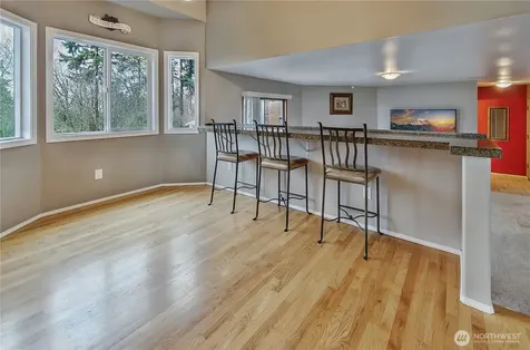 21211 95th Court S Kent WA 98031