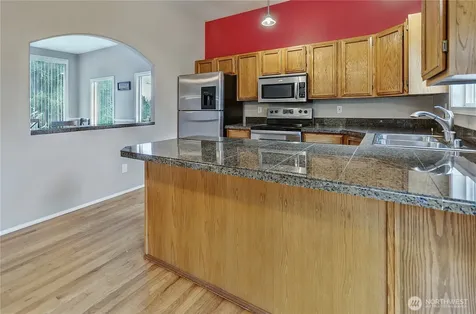 21211 95th Court S Kent WA 98031