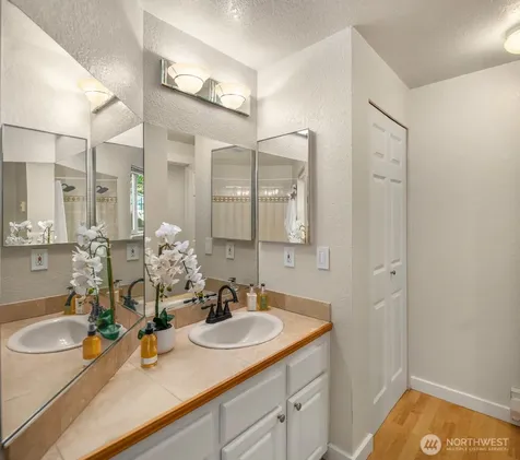 12014 98th Avenue NE Kirkland WA 98034
