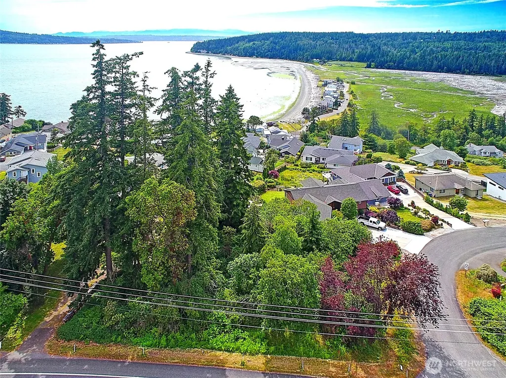 376 Moana Drive Camano Island WA 98282