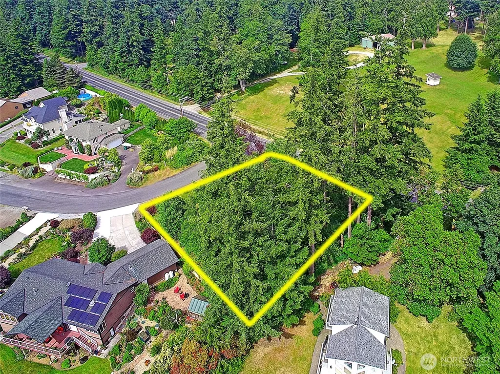 376 Moana Drive Camano Island WA 98282