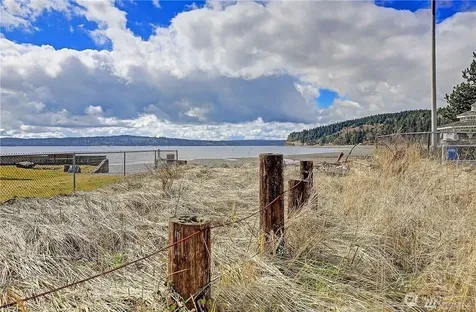 376 Moana Drive Camano Island WA 98282