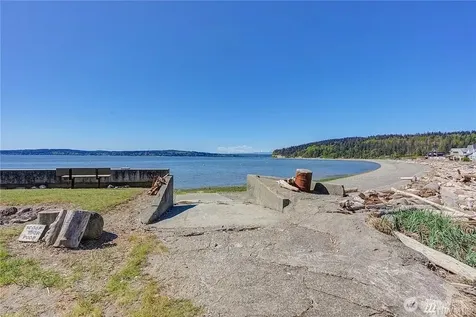 376 Moana Drive Camano Island WA 98282