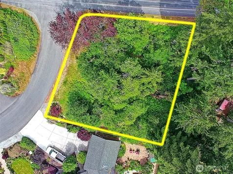 376 Moana Drive Camano Island WA 98282