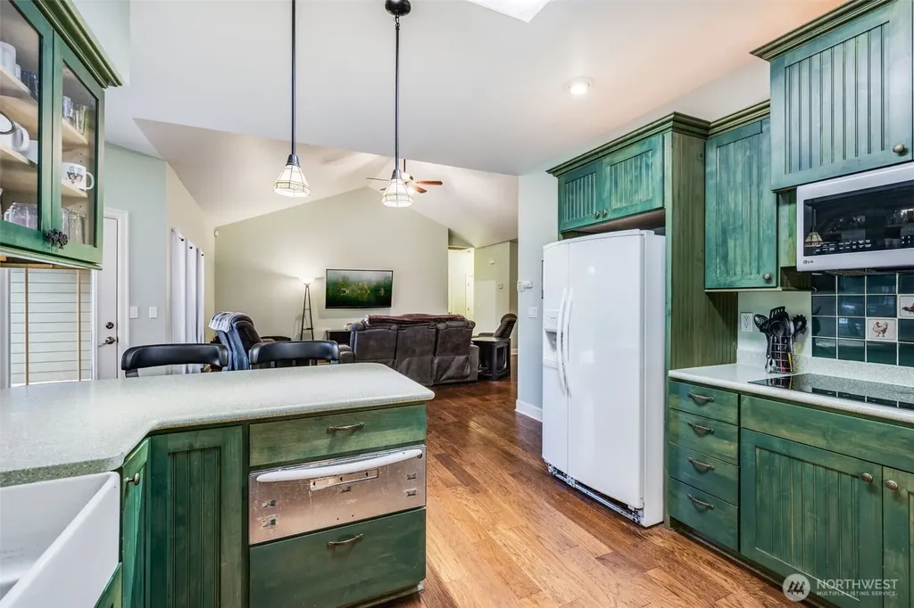 36612 2nd Avenue S Roy WA 98580