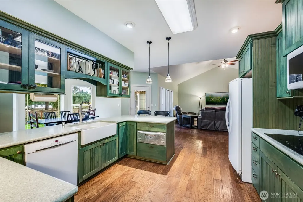36612 2nd Avenue S Roy WA 98580