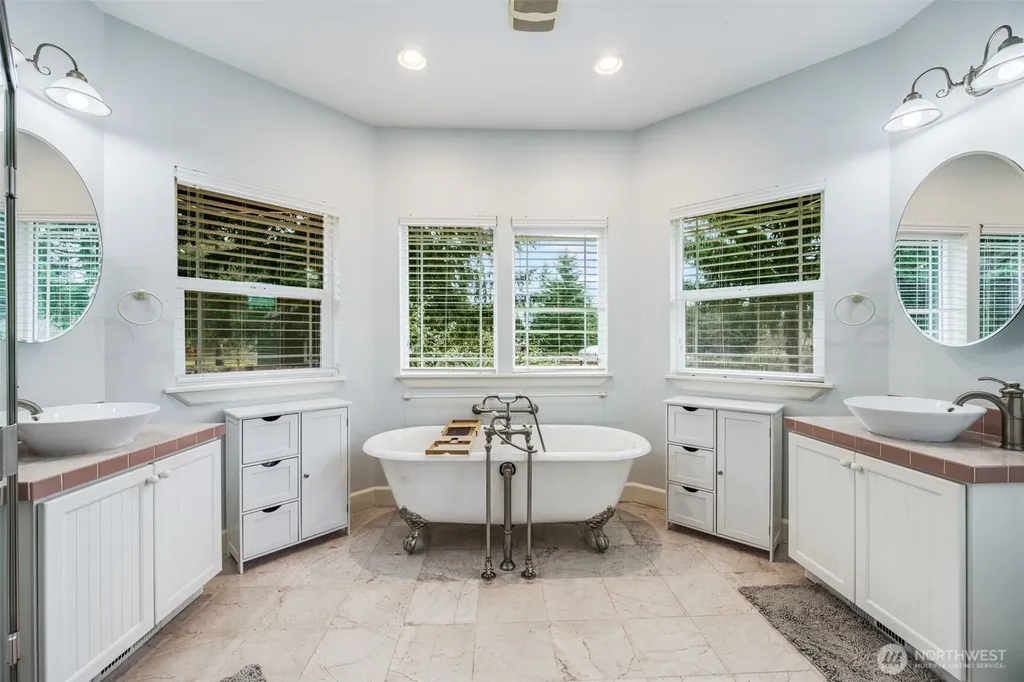 36612 2nd Avenue S Roy WA 98580