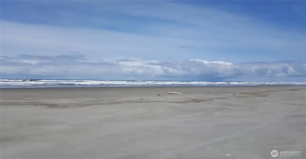 505 347th Place Ocean Park WA 98640