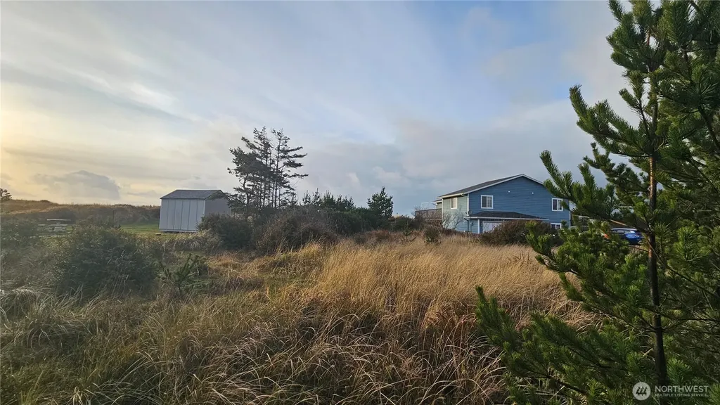 505 347th Place Ocean Park WA 98640