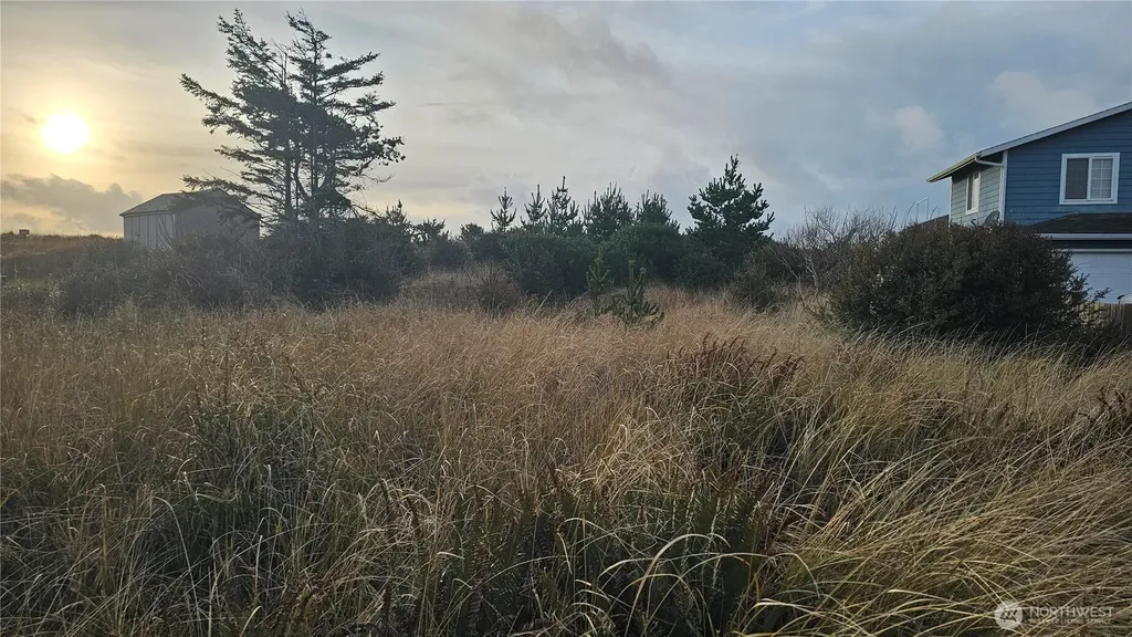 505 347th Place Ocean Park WA 98640