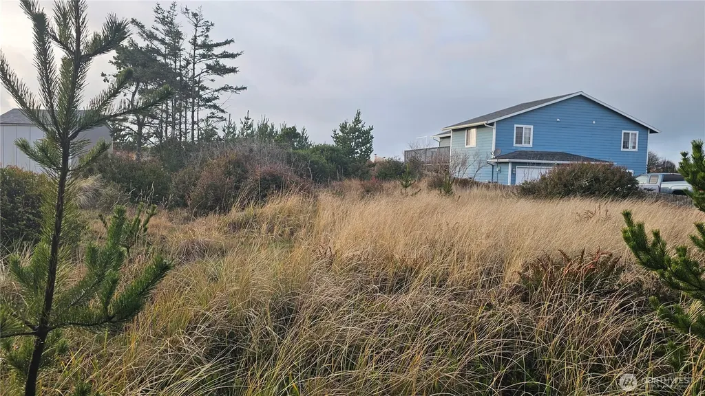 505 347th Place Ocean Park WA 98640