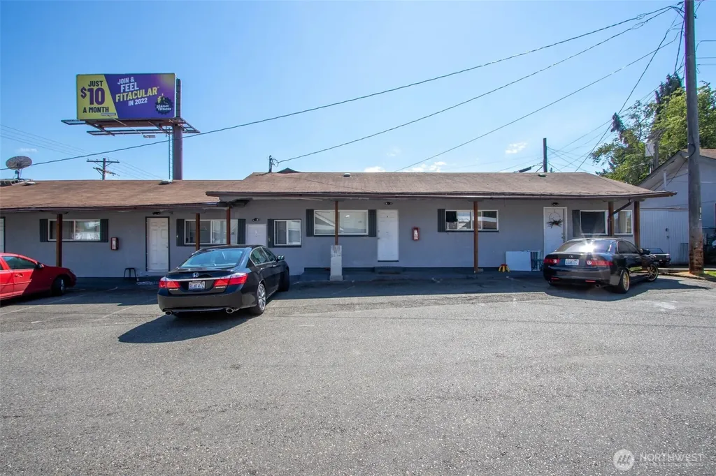 9618 Pacific Avenue Tacoma WA 98444