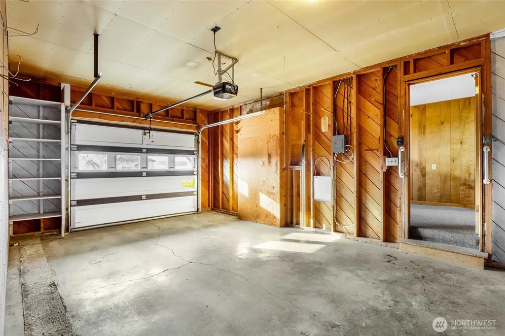 319 E 3rd Street Lind WA 99341