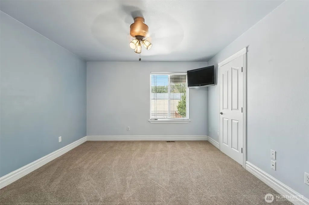 6795 NE D.8 Road Moses Lake WA 98837