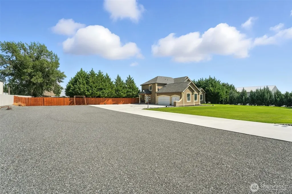 6795 NE D.8 Road Moses Lake WA 98837
