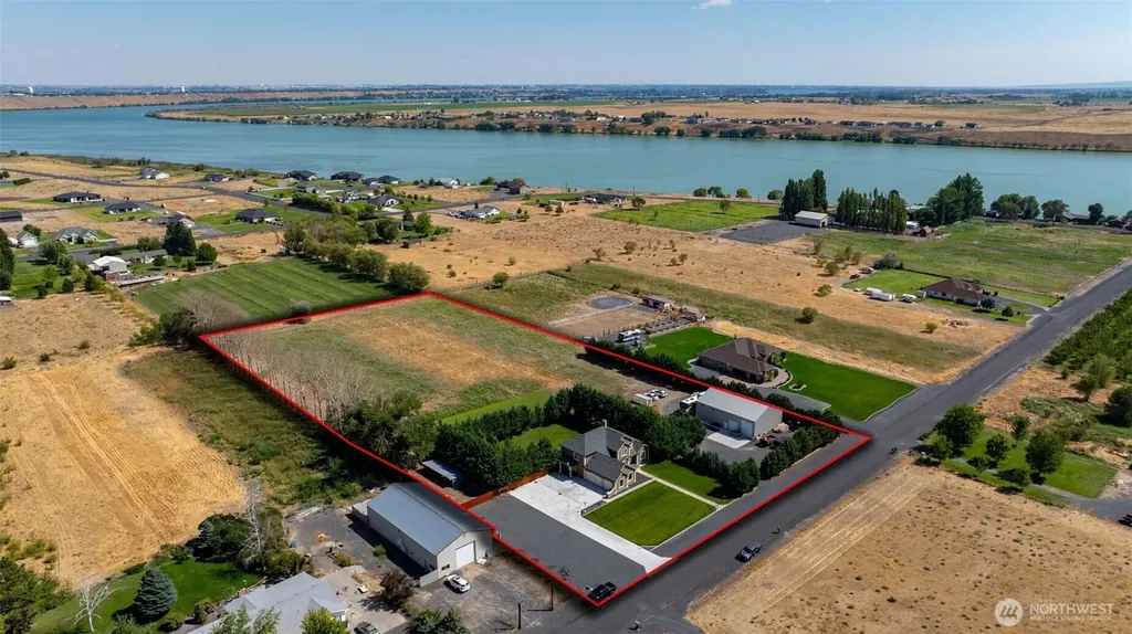 6795 NE D.8 Road Moses Lake WA 98837