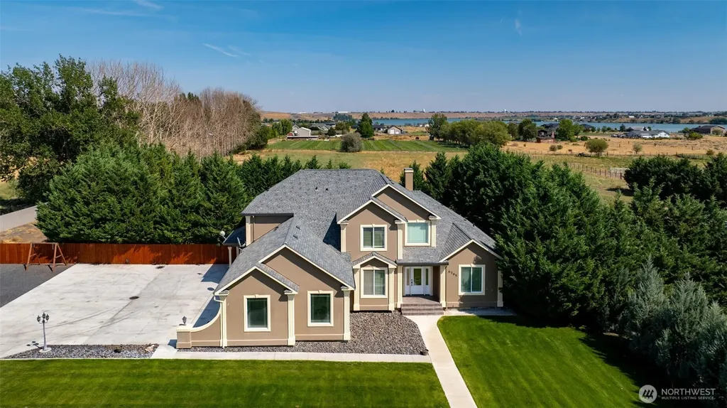 6795 NE D.8 Road Moses Lake WA 98837