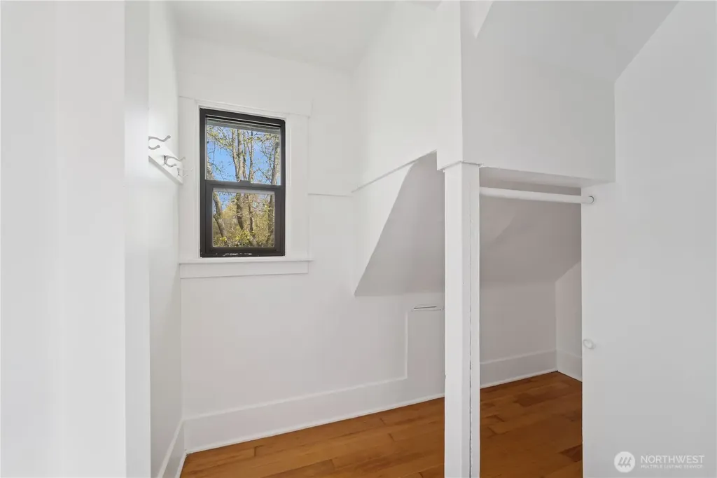 209 W Blaine Street Seattle WA 98119