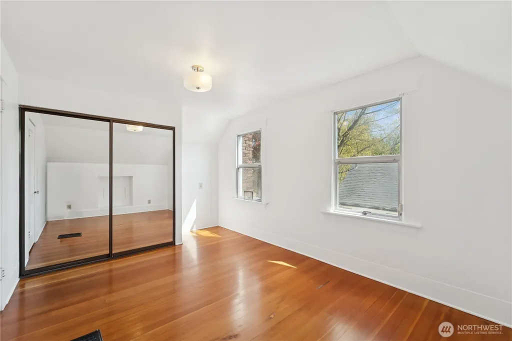 209 W Blaine Street Seattle WA 98119
