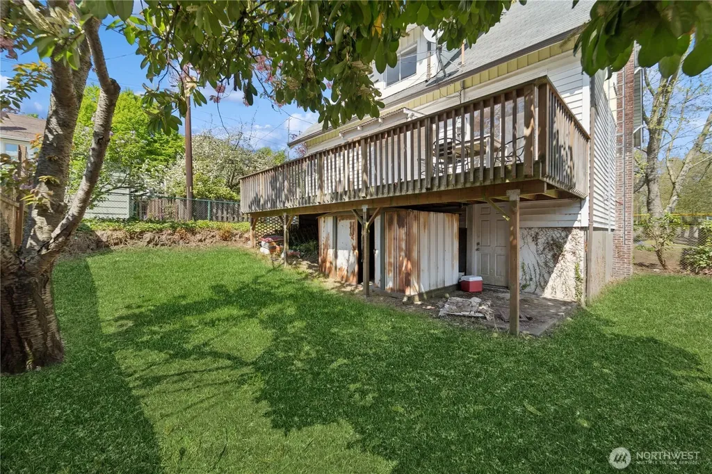 209 W Blaine Street Seattle WA 98119