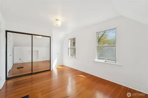 209 W Blaine Street Seattle WA 98119