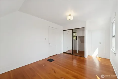 209 W Blaine Street Seattle WA 98119