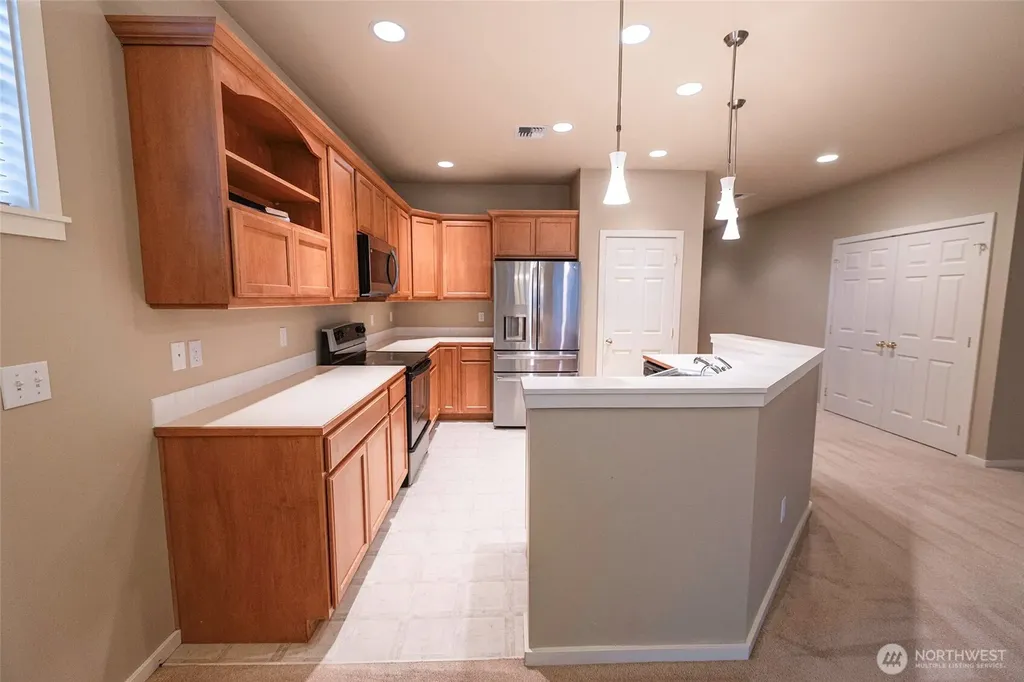 755 SE Heron Drive College Place WA 99324
