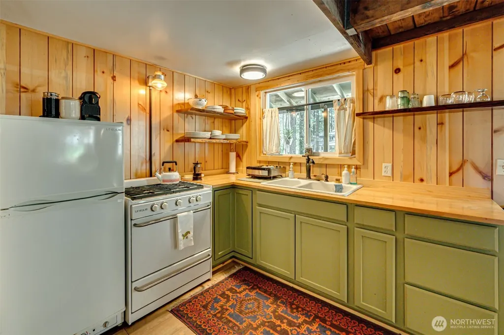 141 Northwoods Cabin Cougar WA 98616