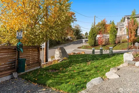 6012 S 127th Lane Seattle WA 98178