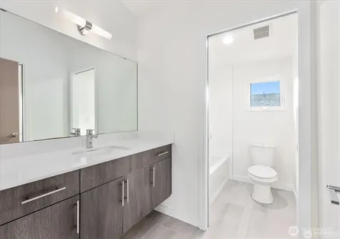 6013 S 127th Lane Seattle WA 98178