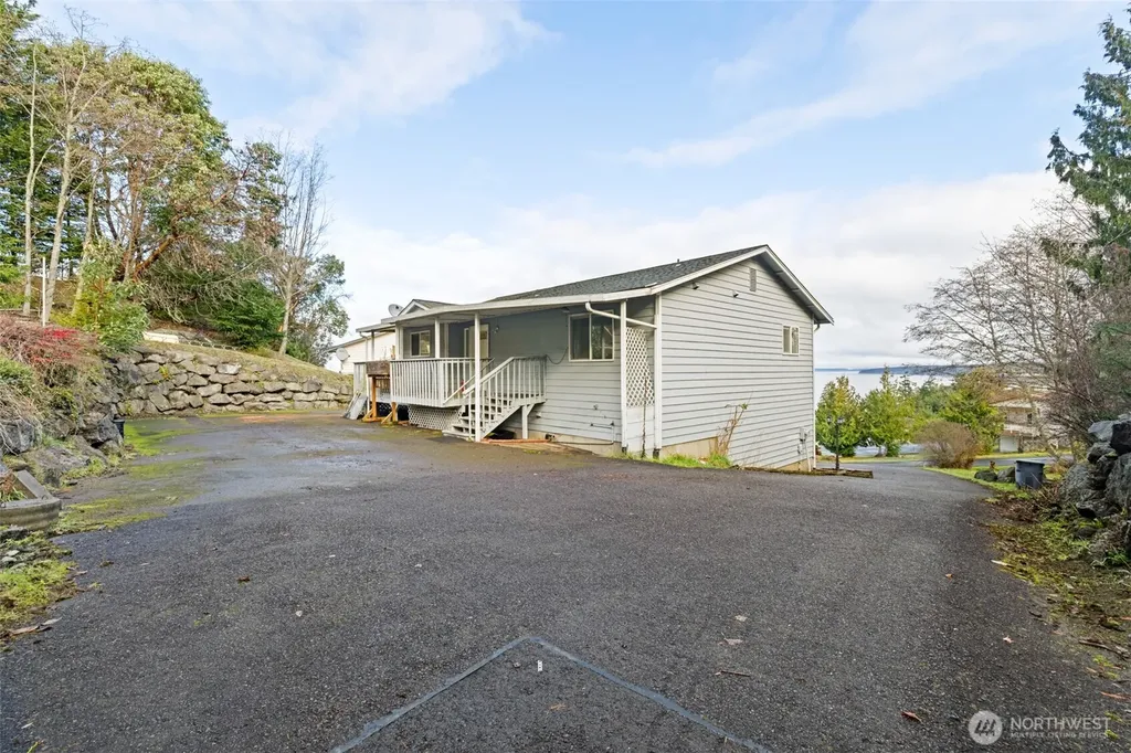 233 Lupine Drive Sequim WA 98382