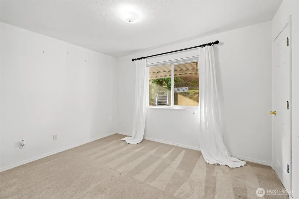 233 Lupine Drive Sequim WA 98382