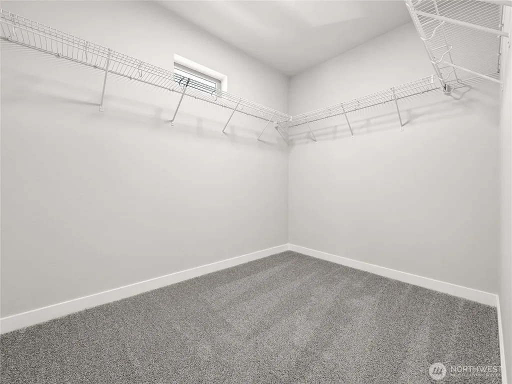12502 SE 256th Place Kent WA 98030